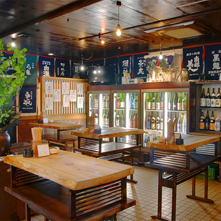 "Eki Chika" 2 minutes walk from Shinsaibashi Station!! At the end of an alley!