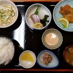 Kappou Wakashin - 日替わり定食(ブリフライ定食(ご飯中盛))