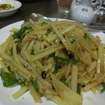 中華料理 景福 - ピーマンとじゃがいも炒め