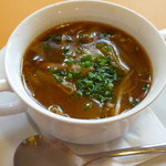 沙久良 - ランチスープ（豚肉と野菜のアジアン風ピリ辛スープ）