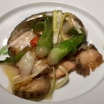 中国料理 美麗華 - 蝦夷鮑の岩塩炒め