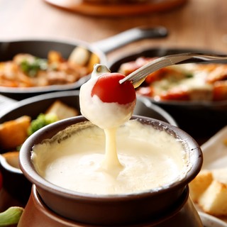 女子会 凛 Rin チーズフォンデュ 平日3時間飲み放題付き 3500円 お肉とチーズと野菜の全席個室居酒屋fromage 梅田店 フロマージュ 西梅田 居酒屋 食べログ