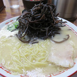 博多元気一杯!! - キクラゲラーメン850円。