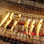 囲炉裏料理わ - ええ感じに焼けてきましたよ♡