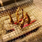 囲炉裏料理わ - 頭もこんがり焼きましょう♪