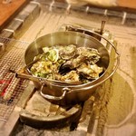 囲炉裏料理わ - 牡蠣小屋！