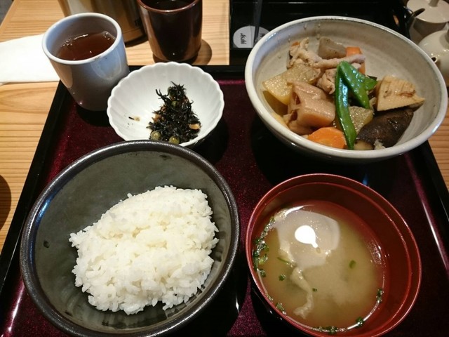 博多もつ鍋 やまや ビエラ高槻店 高槻 もつ鍋 ネット予約可 食べログ 博多もつ鍋 やまや ビエラ高槻店 高槻 もつ鍋 ネット予約可 食べログ