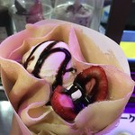 キャベツソフトクリーム - 私は生いちごのチョコレートアイスクレープ♪カスタードトッピング＼(^o^)／