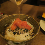 酒菜坊 橋蔵 - だし茶漬け＜明太子＞作る