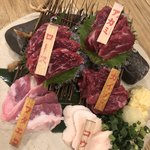 東京馬焼肉　三馬力 - 馬刺し盛り