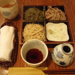 Teuchi Soba To Kamo Ryouri Jigen - 三色そば、１２５０円。一茶庵風なそば。