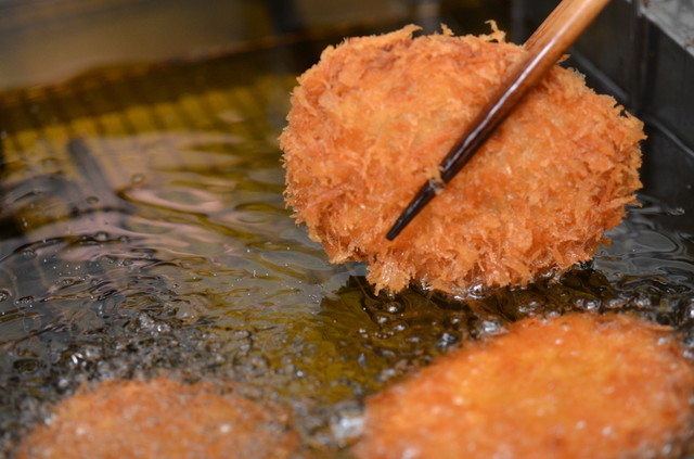 さとう精肉店 - 本塩釜（惣菜・デリ）の写真