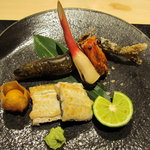 澤いち - 琵琶湖の鮎塩焼きたで酢とうなぎの白焼き関西風わさび醤油