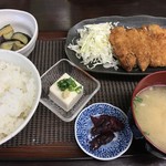 岩岡大衆食堂 - 日替わり定食（とんかつ定食）