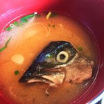 魚山人 - アラ入りのみそ汁(^^)