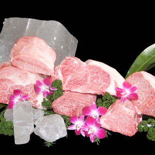 オーナーである盧秀男氏に注がれるメディアからの熱い視線！