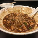 ごはんを入れて麻婆丼風邪に