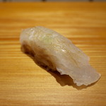 鮨 真 - 平目昆布〆