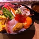 海鮮丼ランチ