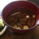 家庭料理居酒屋 よってって - ♪今日は、赤出汁…