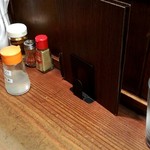 貝ガラ屋 - 卓上