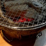 Sumibiyaki Horumon Sakaba Genkiya - これで焼きます。