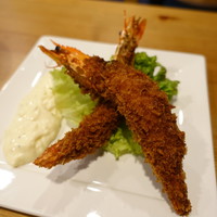ブルーキッチン 堺筋本町店 - 頭付き海老フライ