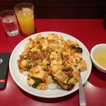 中華菜館 紅宝石 - 麻婆豆腐飯（大）スープ付き600円