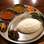 プルジャ ダイニング - 