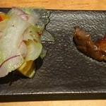 明道町中国菜 一星 - 肩ロースとセロリと赤玉の和え物