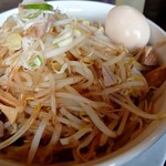 Ramen Unjara Ge - 汁なしうんじゃら麺(大盛＋野菜増)  半熟煮玉子トッピング