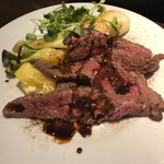 トラットリア クイント - 牛肉のタリアータ。