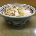 うどん処　さぬきや - サービス店らしいズッシリした丼
      Aタイプ
      麺は大玉で1玉でも程よい感じ