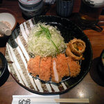 Nadai Tonkatsu Katsukura - 初夏野菜とおばんざいの湯葉巻きかつとロースかつ膳  