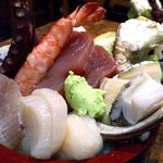 菊寿司 - タコとエビとカニが高さを競うほど