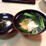 栄寿司 - 平目あら汁