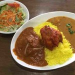 エベレストキッチン - ダブルカレーライスセット(マトン、ミックスシーフード)