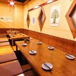 立川のけむり - 【半個室の掘りごたつ席】20名様までOK!!ゆっくりと宴会をお楽しみいただけます!!少人数～団体様までご利用いただけます。お客様を配慮したゆったり掘りごたつ個室はお時間を忘れさせてくれます。