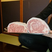 ざくろ 銀座店 - 黒毛和牛・事前説明のブロック肉