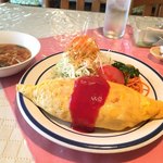 オムライス 800円