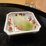 懐石料理 はし本 - お通し：自家製のザーサイ