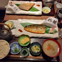 高級ブランド干物 『銀座伴助』 銀座本店 - さば干物定食 & 太刀魚干物定食
