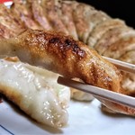 新ちゃん - ぎょうざ４人前　リフト