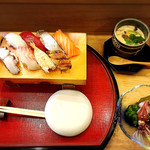 Sushi Konishi - ランチは1000円