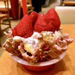 コールド・ストーン・クリーマリー - 「あまおう」にいちご３つ追加＠ストロベリーチョコワッフルボールも選べます