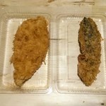 やきとり鶏陣 - 左：ささみチキンカツ、右：茄子のはさみ揚げ