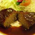 Kicchinasakura - 肉汁は少ないタイプのハンバーグです。柔らかめ。