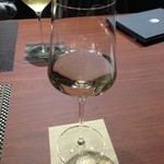 sun - 2杯目は白ワイン グランポレール北海道ミュラートゥルガウ