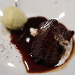 申虎 - 煮物牛タン赤ワイン煮込み