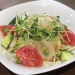 Monja Okonomiyaki No Mise Teppan Dainingu Okonomiya - ＯＫＯＮＯＭＩＹＡサラダ